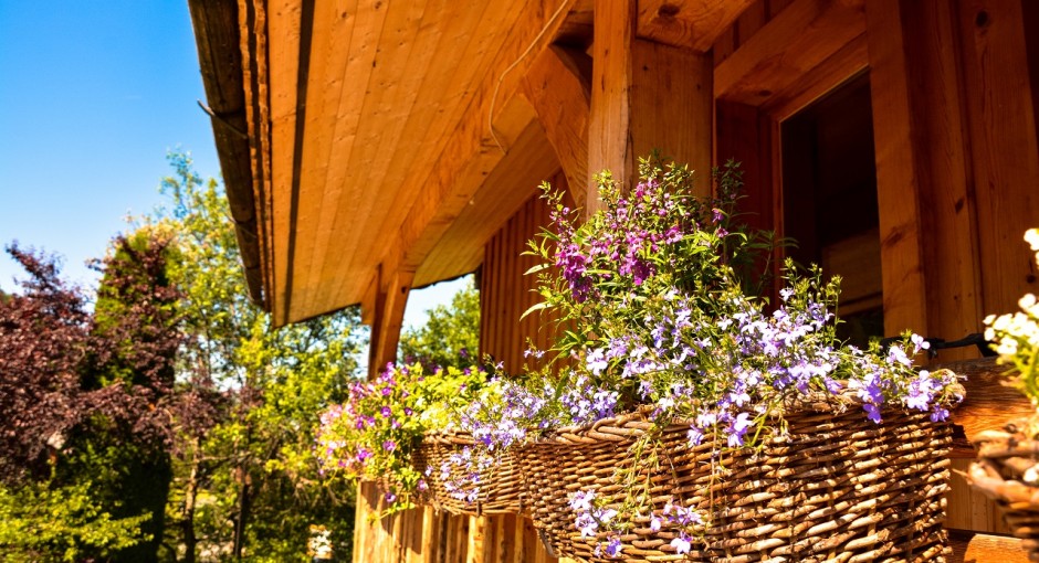 flowers-balcony